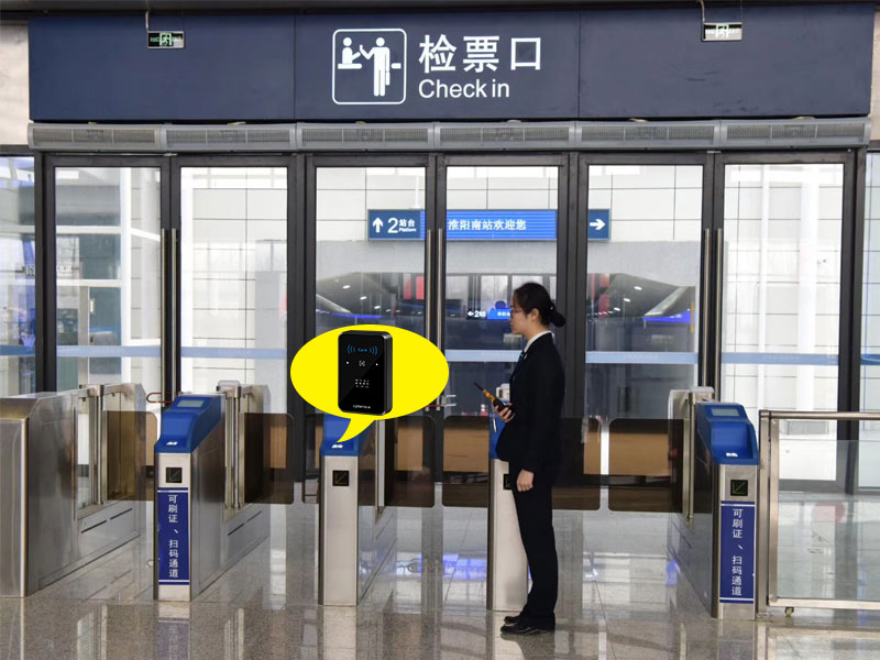 高鐵站、機場(chǎng)等人流量大的場(chǎng)所